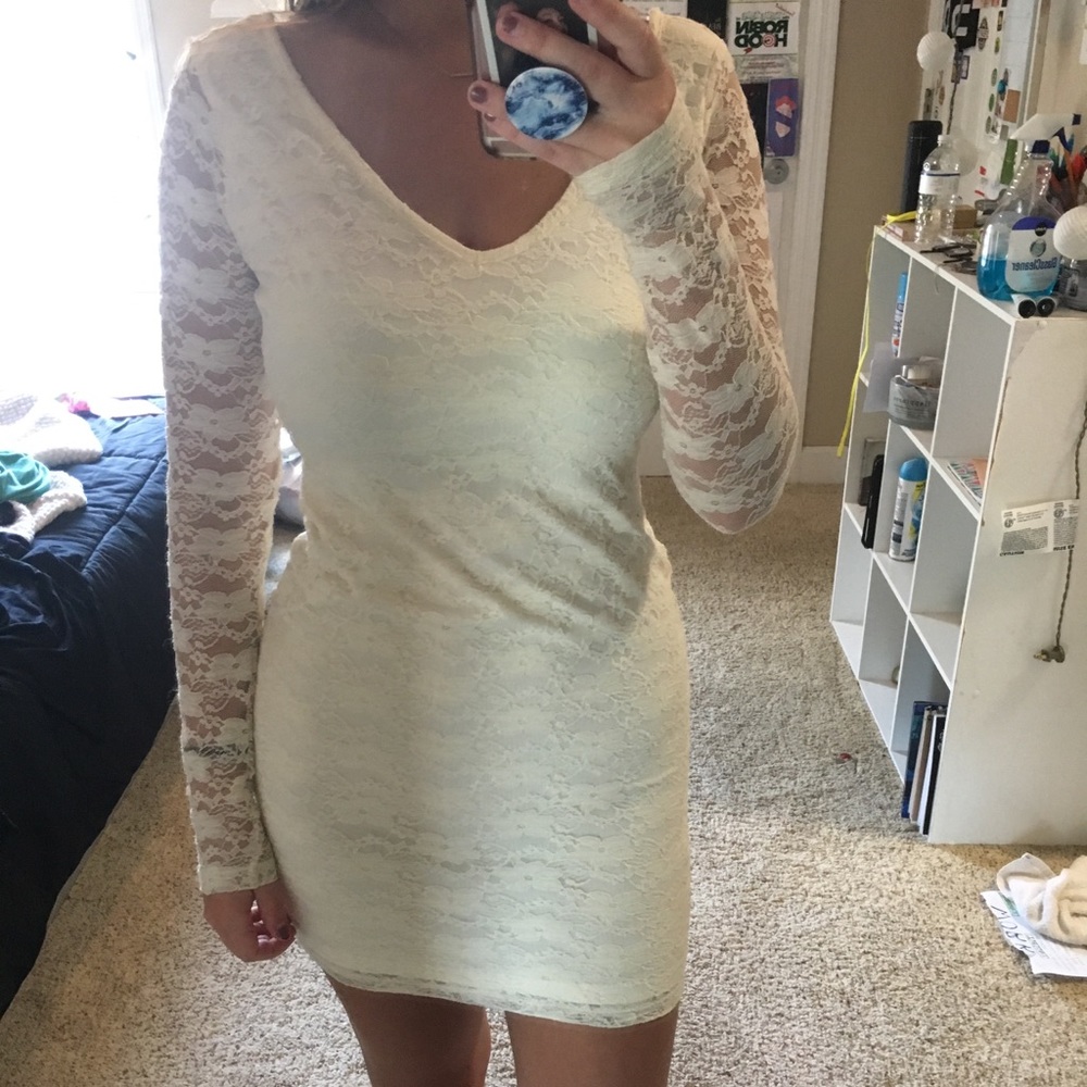 White long sleeved lace dress